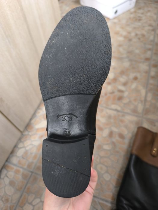 Vând cizme din piele naturală