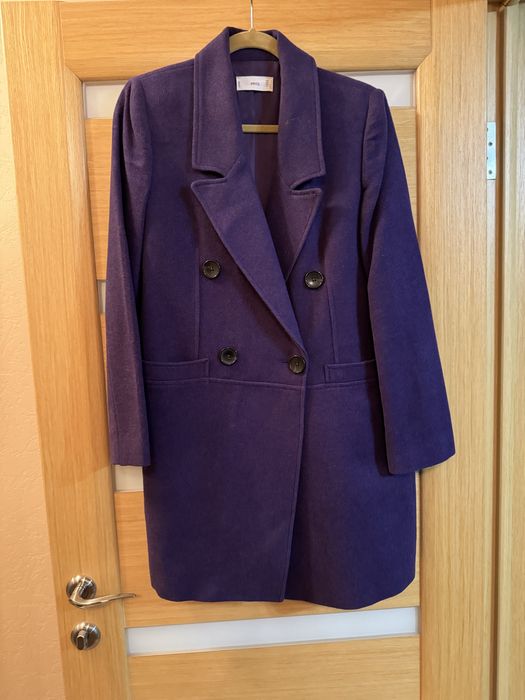 Palton superb brand  Mango