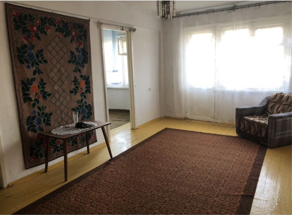 Продам квартиру с. Таврия