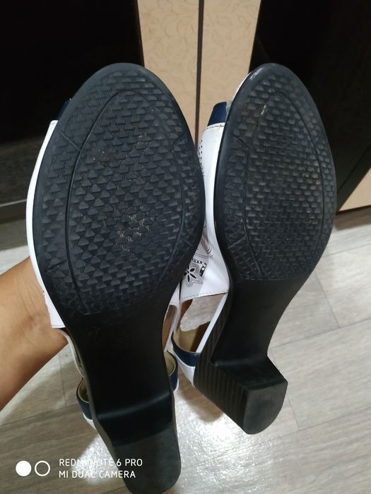 Туфли босоножки .