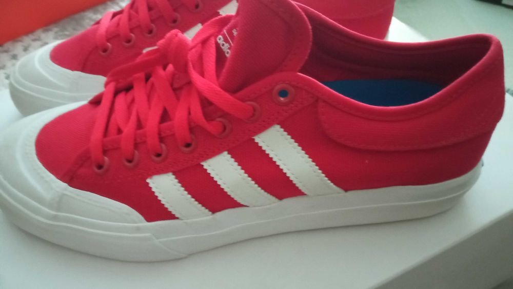 Спортни обувки Адидас