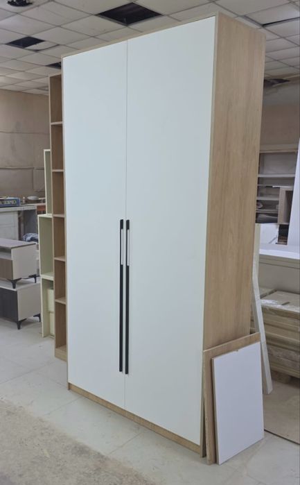 Шкаф для прихожей зоны