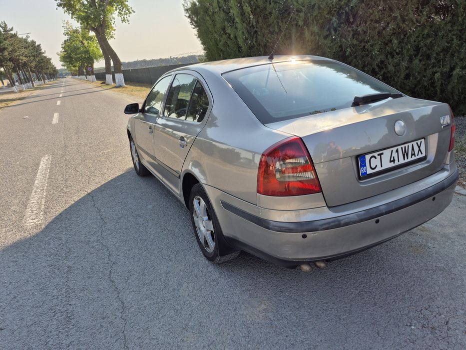 Inchiriez auto uz personal / Rent a car