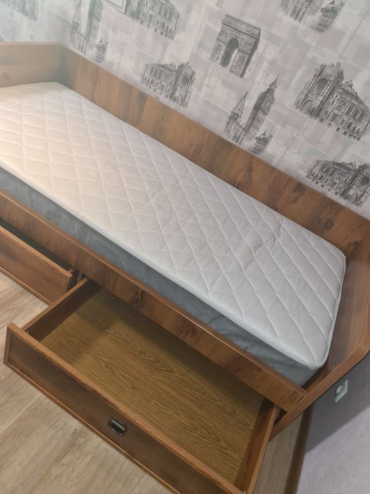 Продам кровать подростковая