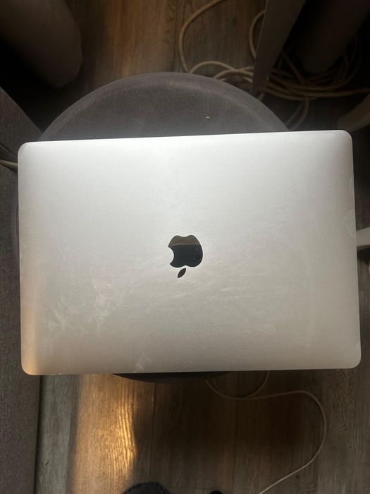 MacBook Pro 13” 2017 i5 / 8GB / 121GB SSD – stare bună