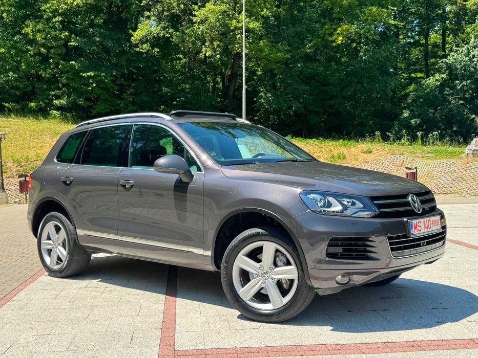 Volkswagen Touareg - 2011 - 3.0 TDI - Cod motor CASA - 240 cp - Euro 5 - Bi-Xenon - Piele - Navi - Cash sau Rata
