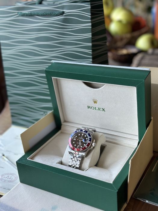 Rolex GMT Master 2 “Pepsi” 40 mm