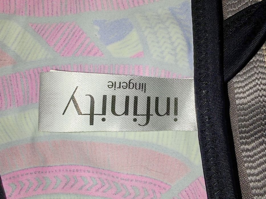 Продам женский купальник