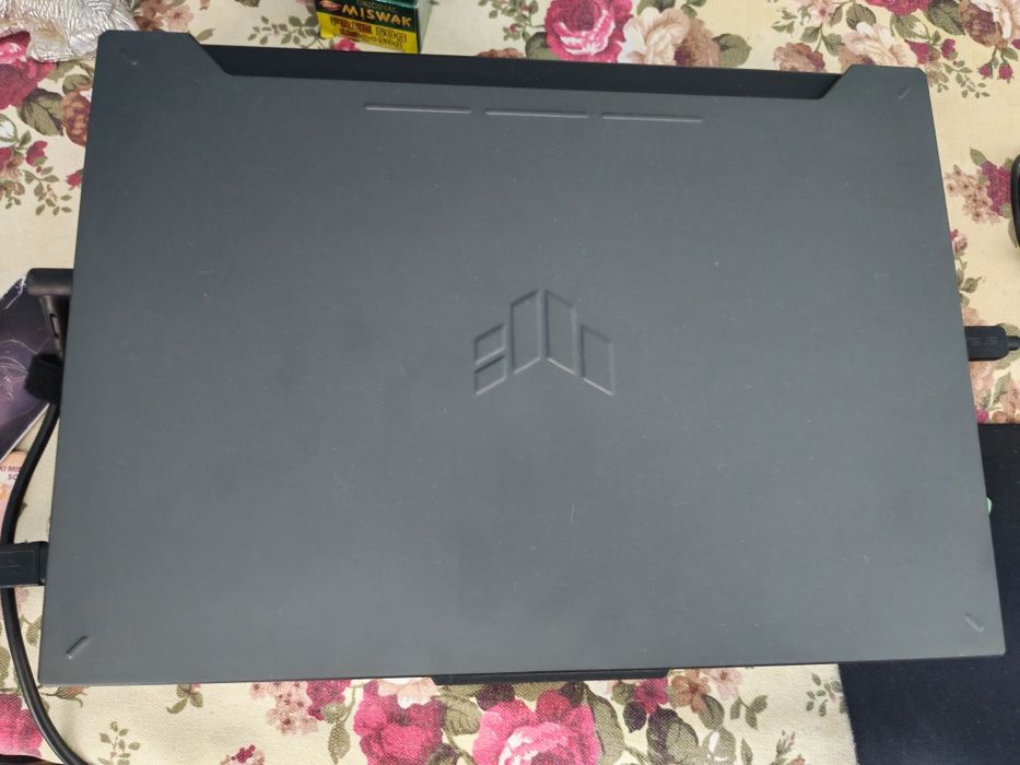 Продаëтся ноутбук Asus
