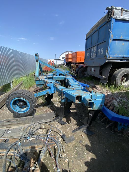 Продам чизель навесной