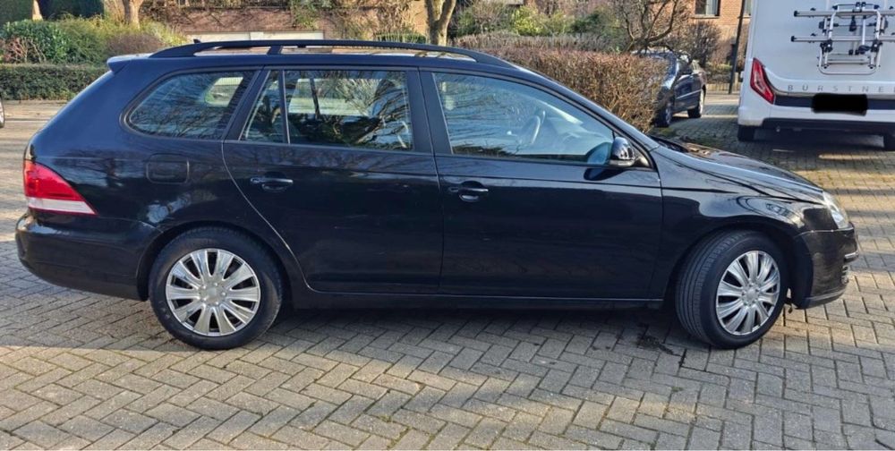 Vw Golf 5 / AN 2009 / Motor 1.4 Benzina / 184000 Km / Senzori Parcare