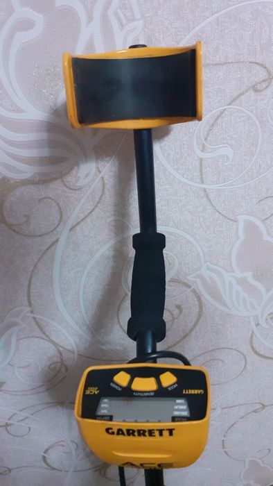 Продам металлоискатель