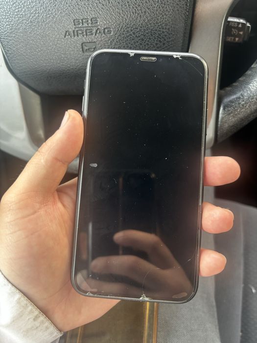 Iphone XR 128g продам