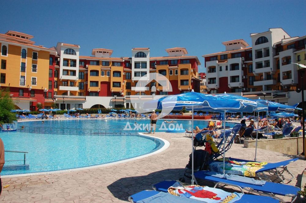 Двустаен апартамент с ПАНОРАМА МОРЕ в к-с „Марина Kейп“, гр. Ахелой