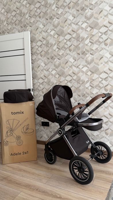 Продам детскую коляску Tomix Adele 2в1