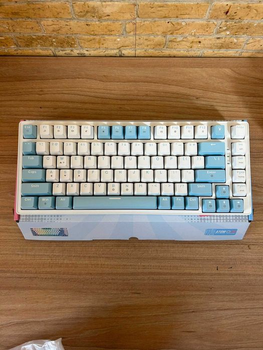 Tastatura Gaming RGB Mecanica Fantech ATOM X83 AME, Hot-Swap, USB-C, noua