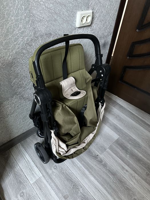 Продам детскую коляску  прогулочную
