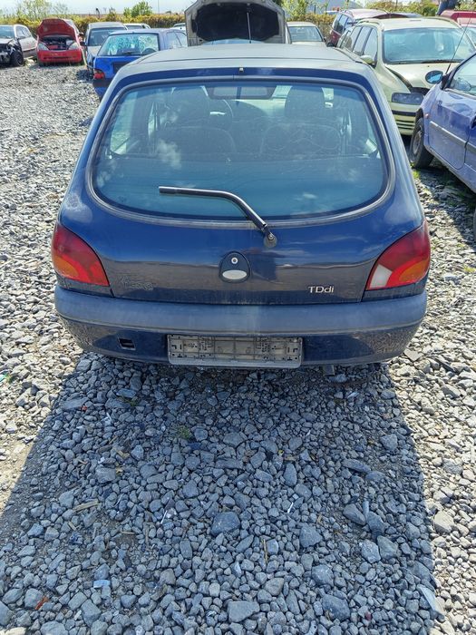 Форд Фиеста 1.8 74кс 2000г на части