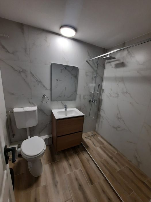 Închiriez apartament cu o camera