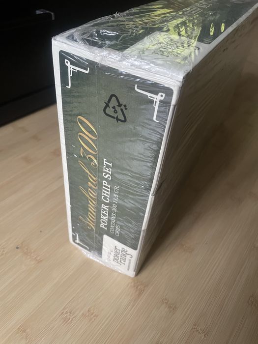 Trusa de poker, 300 jetoane