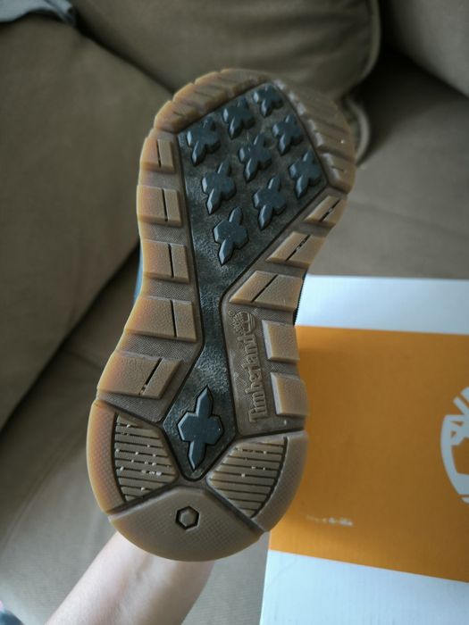 Продам ботинки Timberland на мальчика