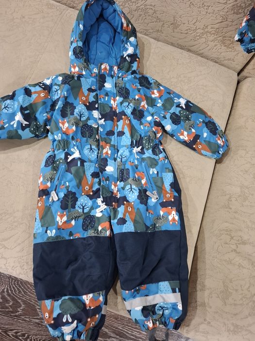 Продам зимние комбинезоны