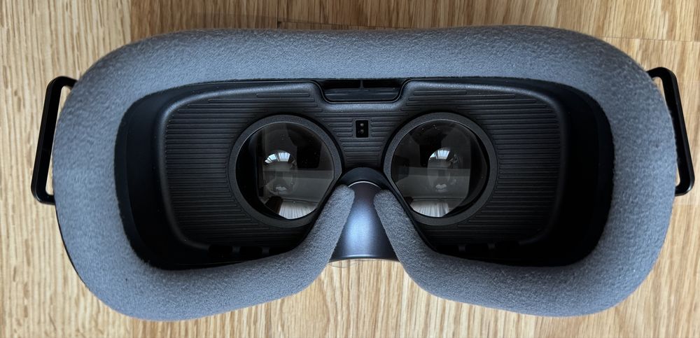 Samsung Gear VR cu Controller
