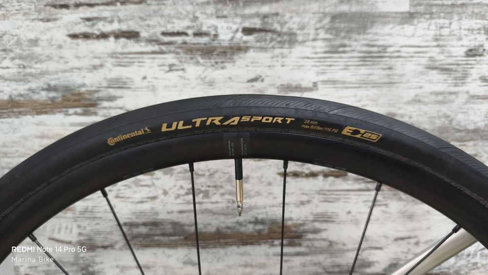 НОВ карбонов шосеен велосипед Argon 18 Equation SRAM Rival AXS DT Swiss | M