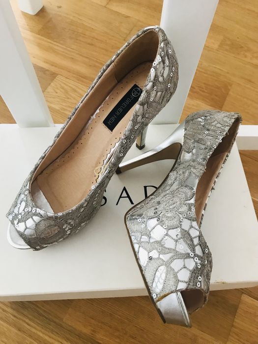 Pantofi si  sandale cu toc pentru ocazie