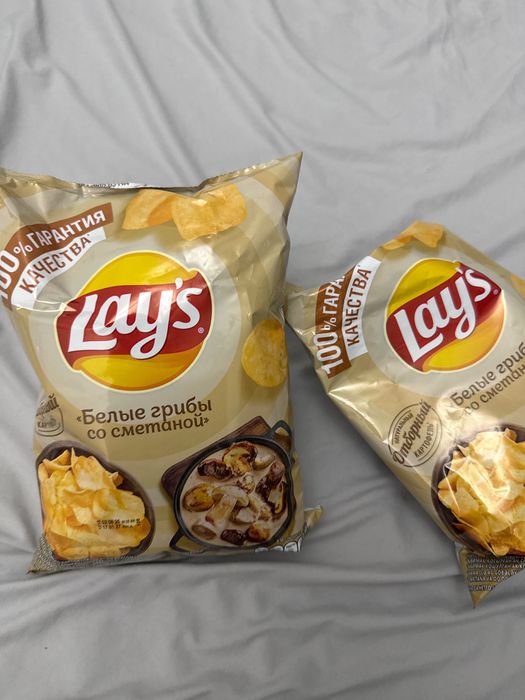 Чипсы Lays Белые грибы со сметаной