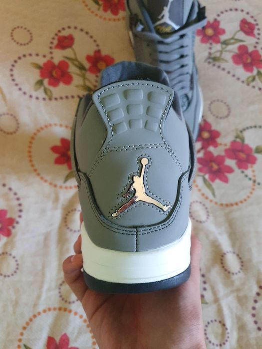 Jordan 4 grey 44