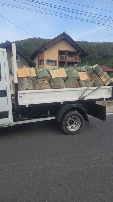 Vând lemn foc esențe tari rog si ofer seriozitzitate  transport gratuit  direct la dvs acasa
