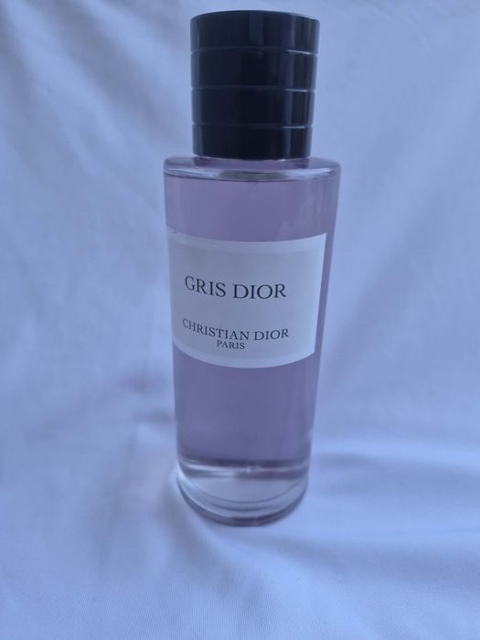 Prafum Gris Dior 250 ml