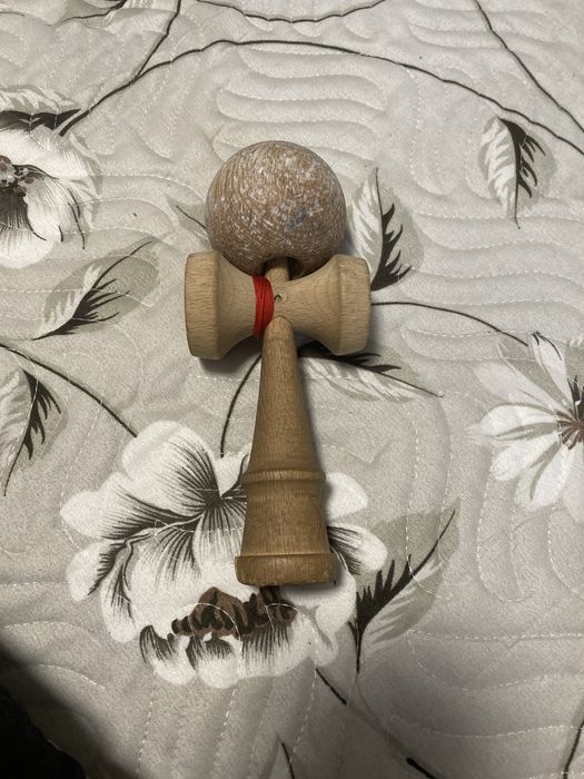 Kendama an stare buna nare nikion nod la ea!…
