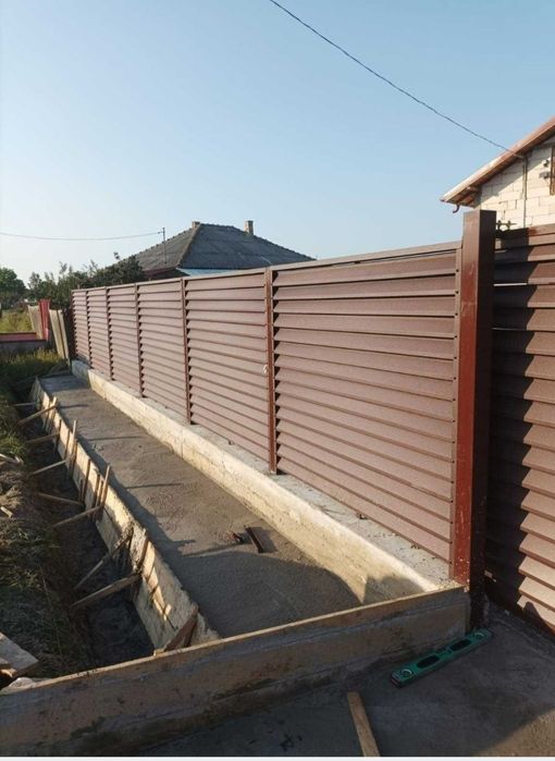 Executam garduri la comanda clientului