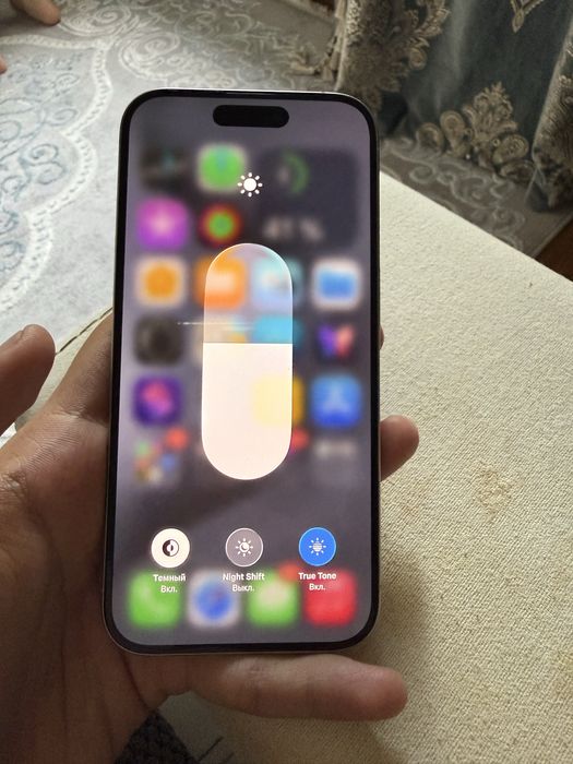 IPhone 15 pro 128 белый титан