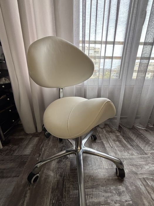 Козметично легло и стол