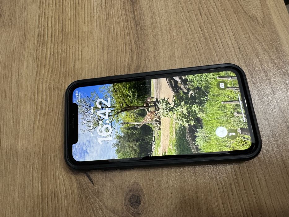 Vând iPhone XR stare foarte bună + Husa noua Mobilfox+ folie ecran noua Mobilfox