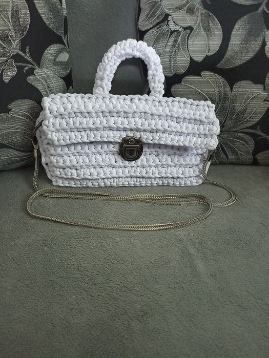 Ръчно плетени дамски чанти
