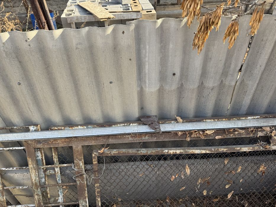 Железные варота, уголки