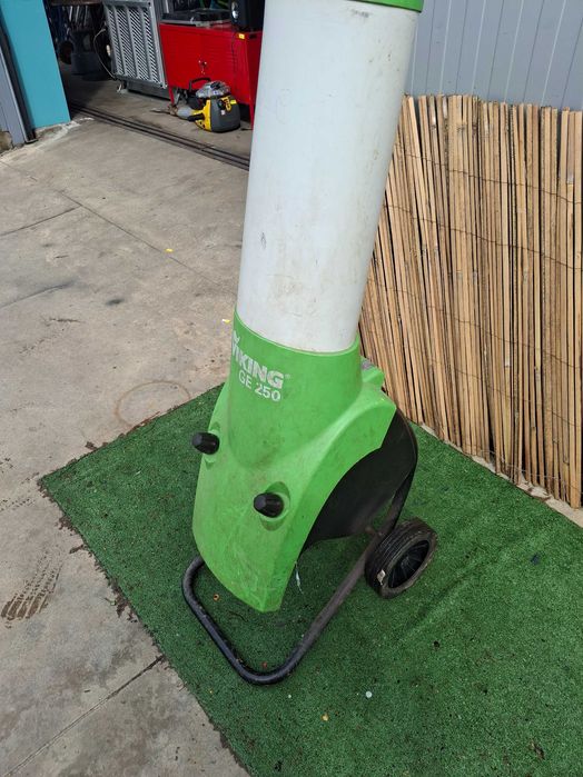 Дробилка за клони за части