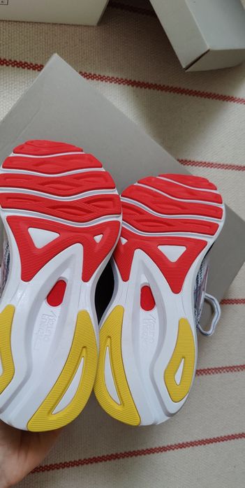 Дамски обувки за бягане Mizuno Wave Sky 6