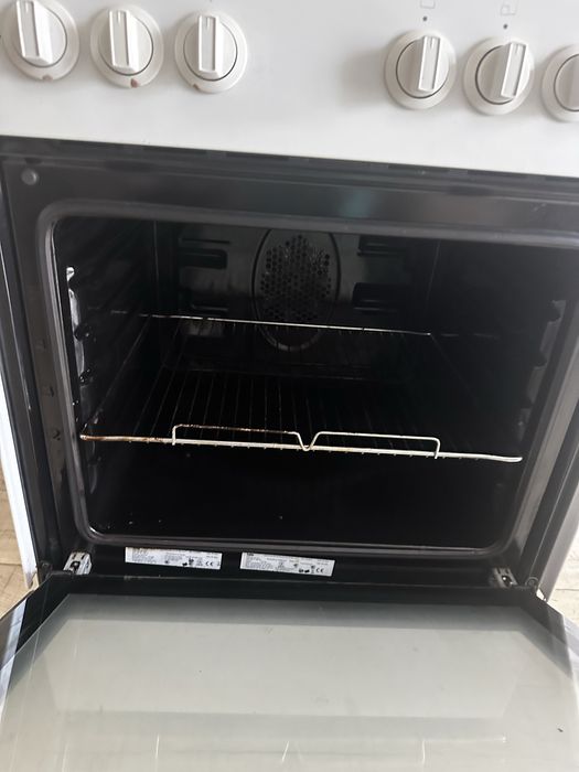 Продам газовую плиту