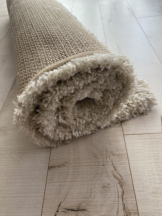 Covor pufos gros nou fara eticheta