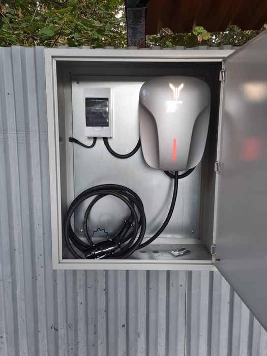 Установка зарядных станции