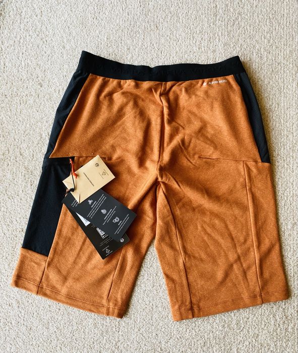 Pantaloni scurti, Salewa, masura 46