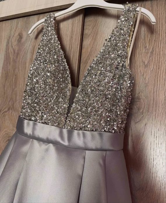 Платье вечернее