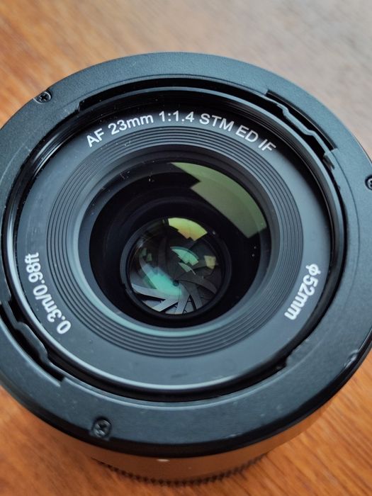 Объектив Viltrox 23mm 1.4 Sony E-mount