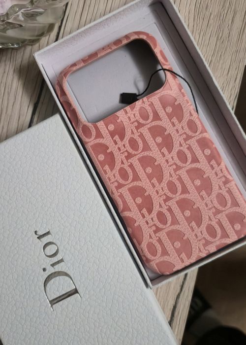 Кейс за iphone 17 pro