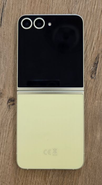 Samsung Flip6 256 yellow